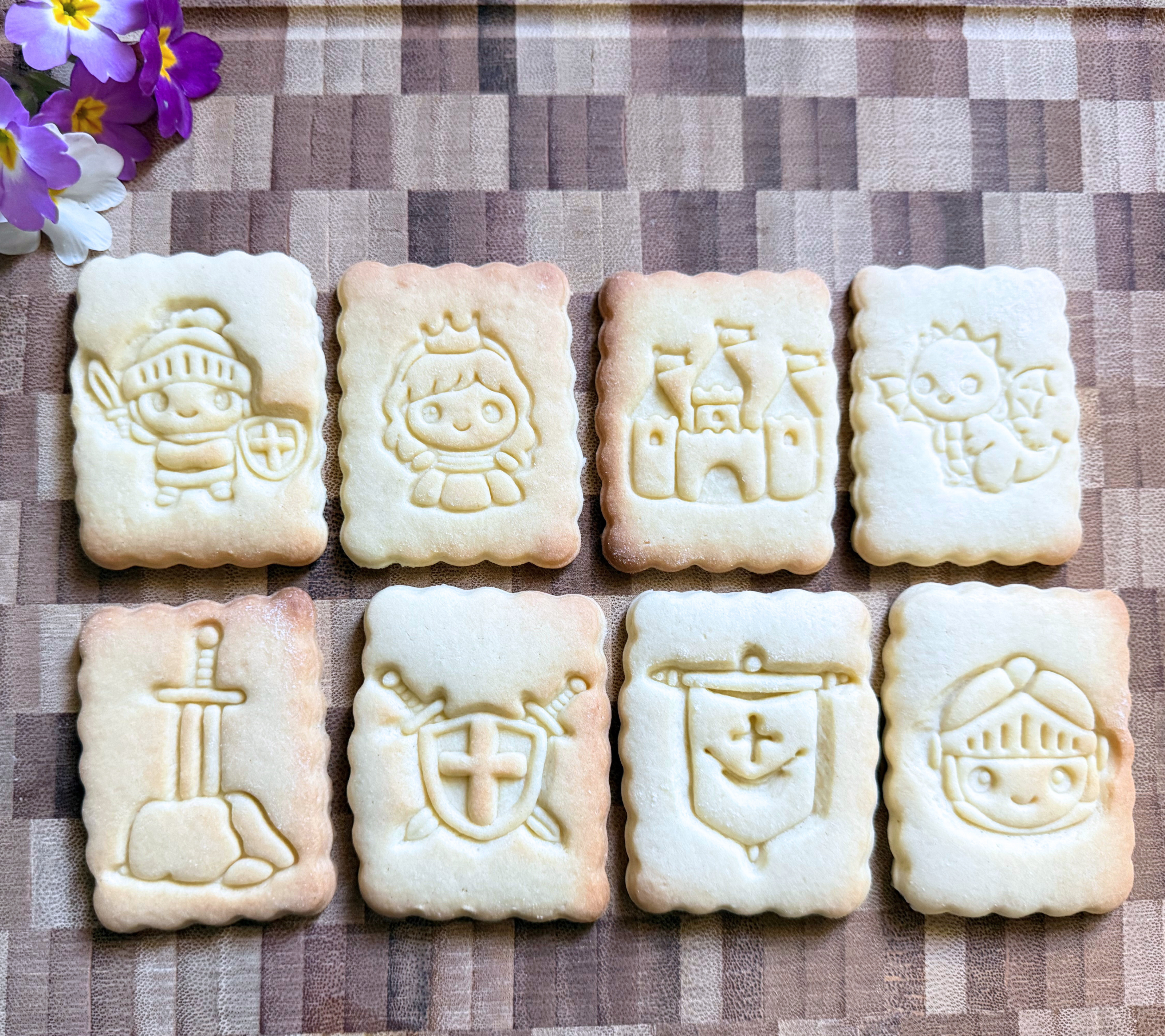 Emporte-pièces thème Chevalier avec prénom